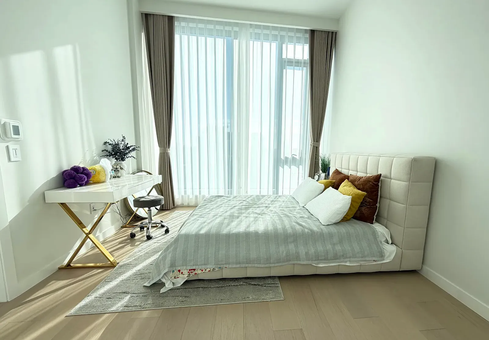 2BR in a designer apartment in Flushing
