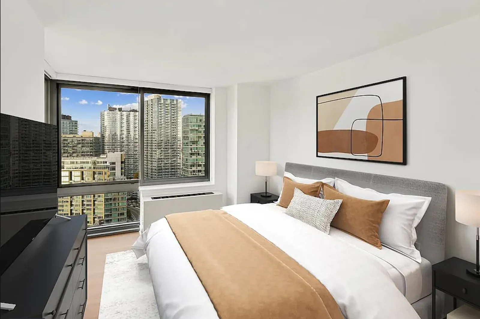 Studio in a luxury apartment in Long Island City