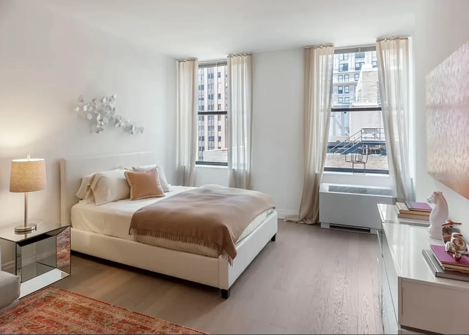 2BR in a serene apartment in Financial District